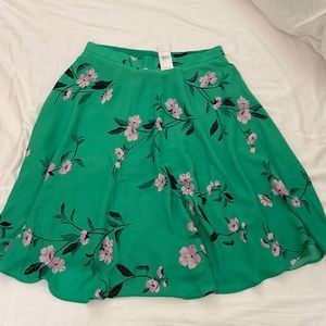 Ann Taylor green floral skirt